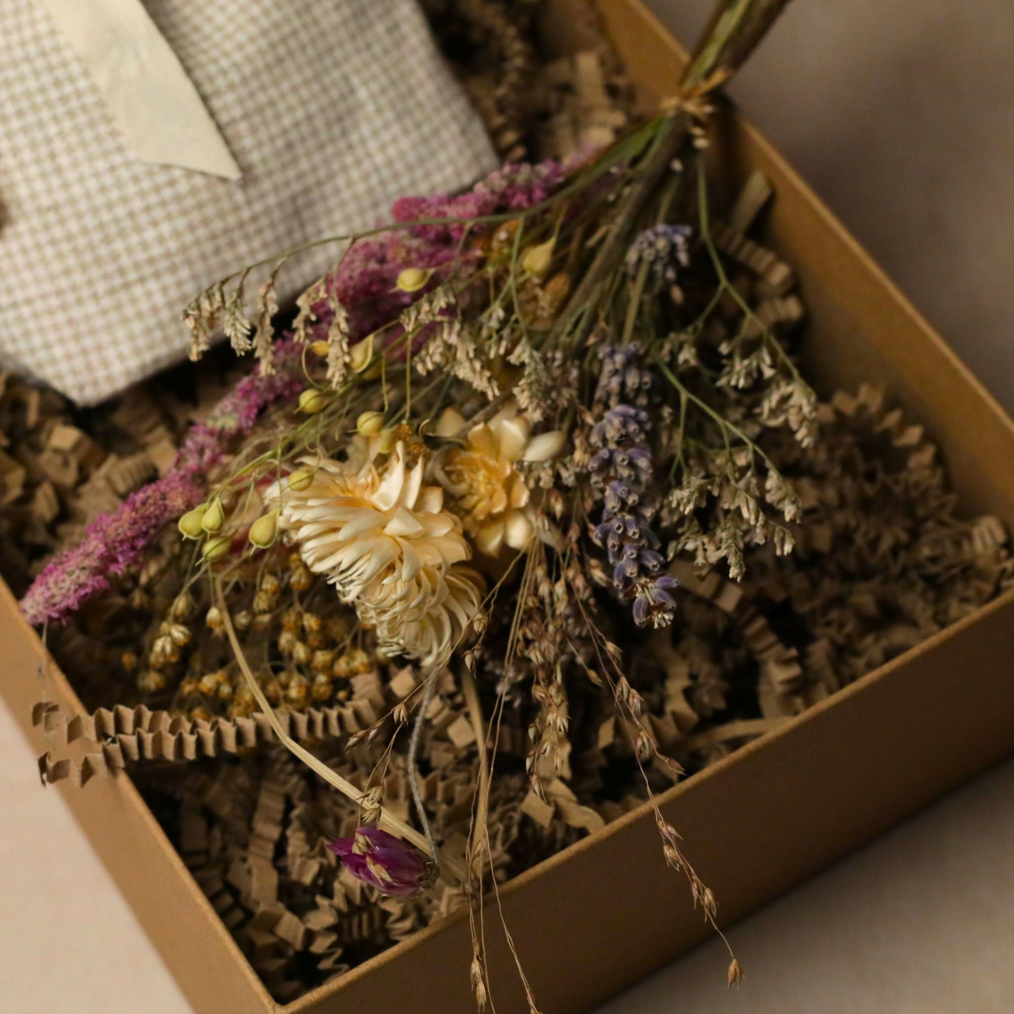 Pamper Gift Bundle With Dried Wildflower Bouquet - Bundle & Beau